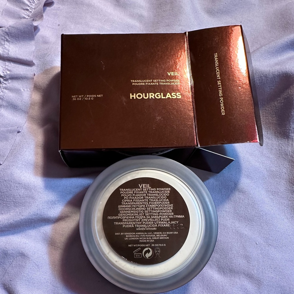 Hourglass translucent setting powder